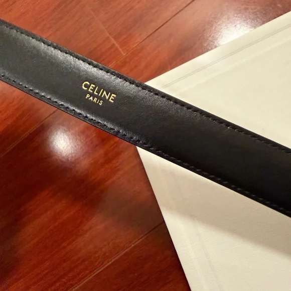 Celine triomphe belt size 70 medium size - Picture 5 of 7